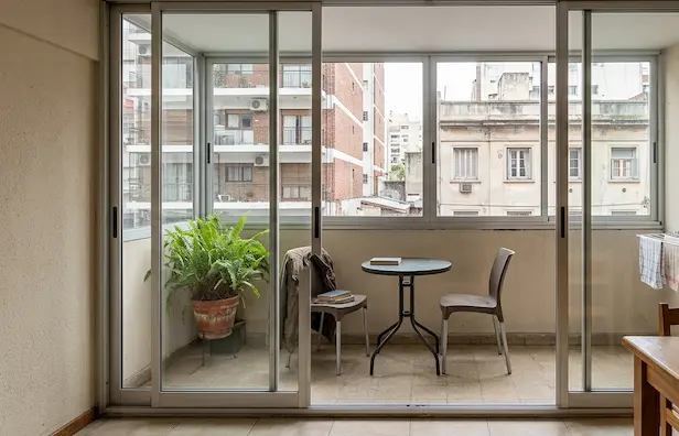 Obra cerramiento balcón